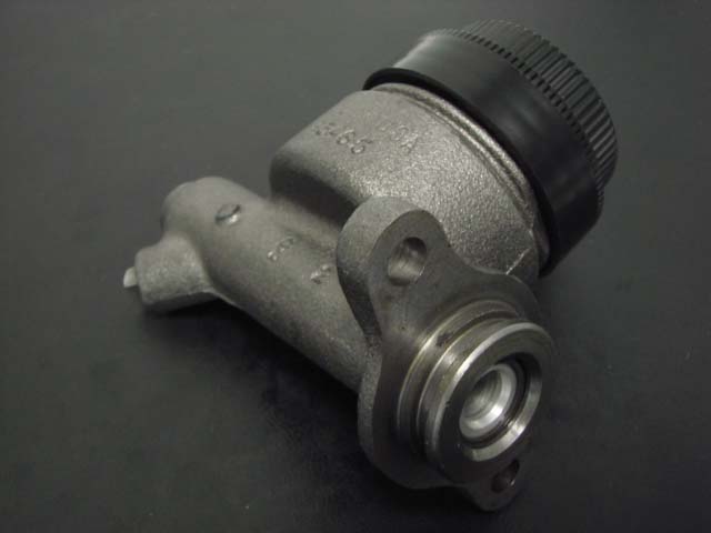 A2140J Master Cylinder, 4 Hole