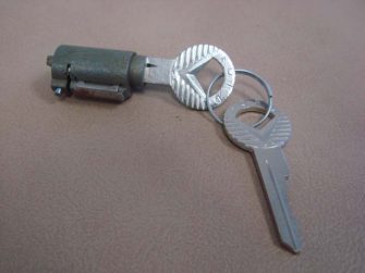 B43505C Trunk Lock Cylinder and Key
