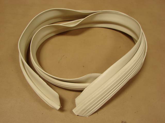 B30146C Quarter Window Front Weatherstrip