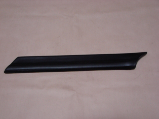 B03599E Windshield Pillar Pad, Black