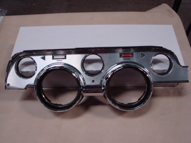 B10838C Instrument Bezel, Woodgrain