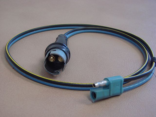 B13410D Park Light Wire And Socket