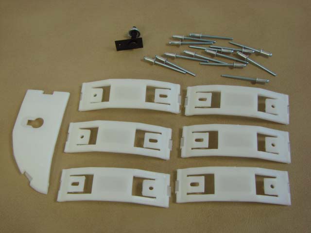 B10182B Rocker Moulding Clip Set