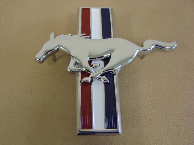 M 16229N Fender Emblem Horse Left Hand Large Pin For 1965-1966-1967-1968 Ford Mustang (M16229N)