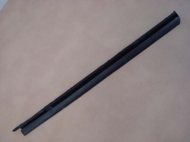 B21415A Door Glass Rear Weatherstrip