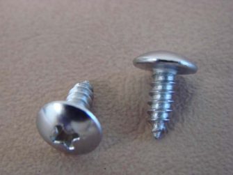 DHK9054 License Lamp Screws