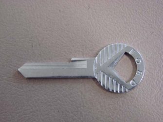 B22051B Trunk Key Blank