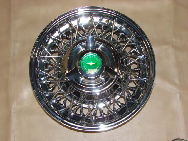 A1015NGN Wire Wheel With Green Spinner, 15&#8243;, Chrome